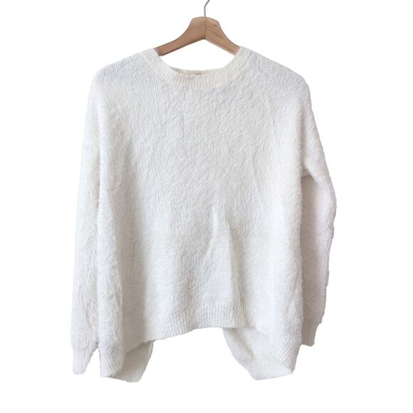 Lulus Weekend in Aspen Bow Tie Back Fuzzy White Backless Sweater Women's Small S - Picture 3 of 11